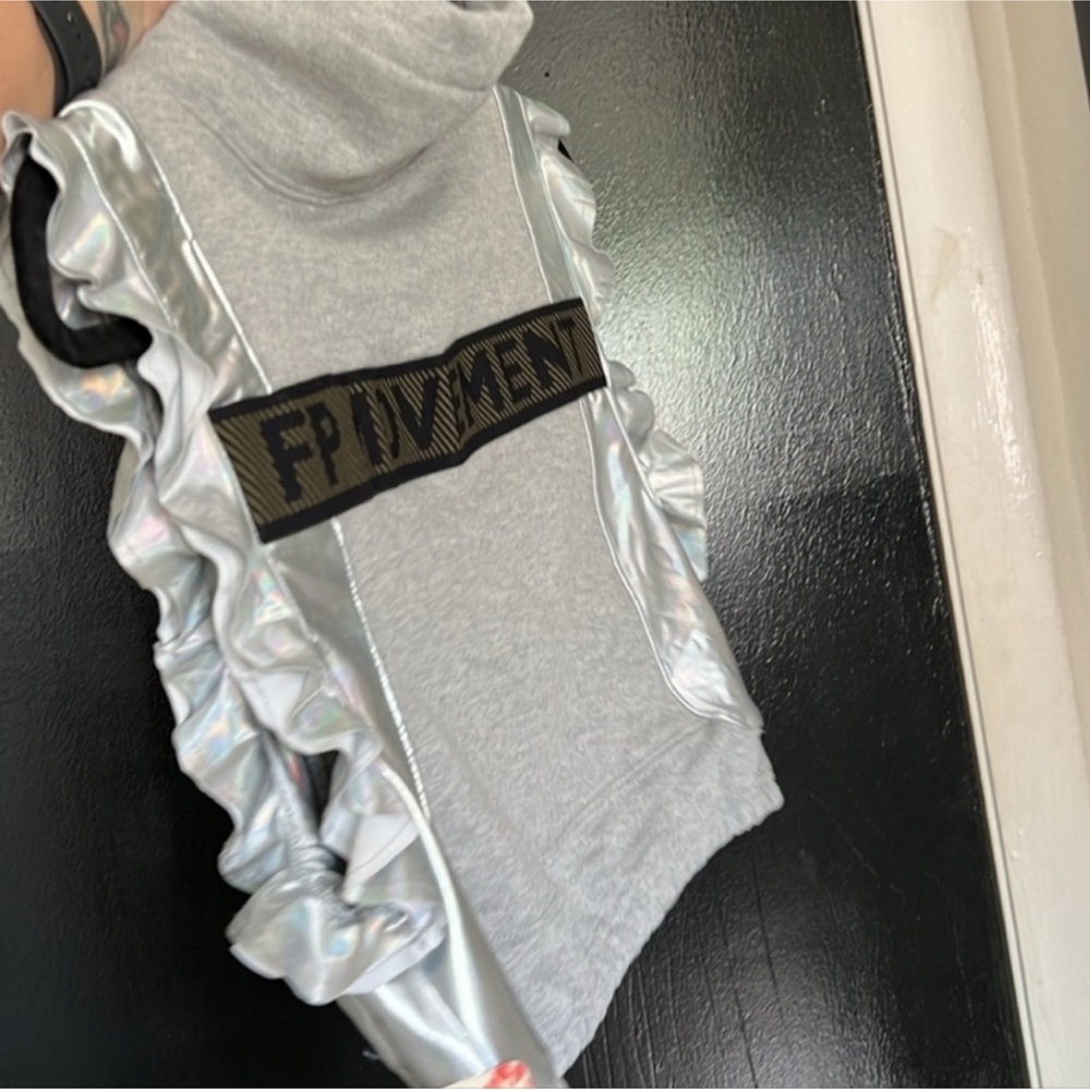 FP Movement Top, Crop Style - Picture 8 of 9